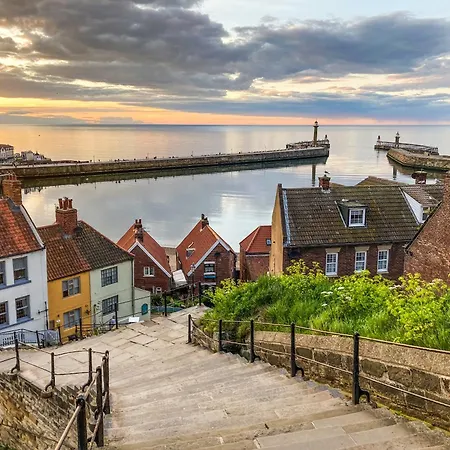Cliff Retreat * Whitby